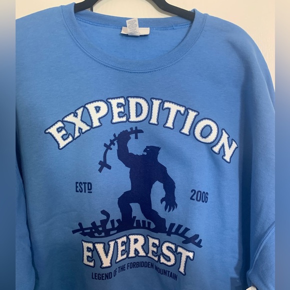 NWT. Disney Expedition Everest 2XL blue sweatshirt. Celebrating the yeti - Picture 3 of 8